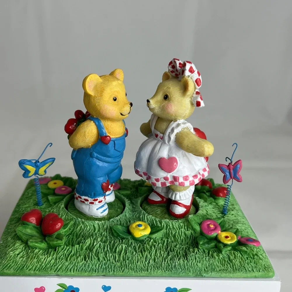 Avon  Kissing Bears Music Box Animated Rotating Teddy Bear Jewelry Box Works